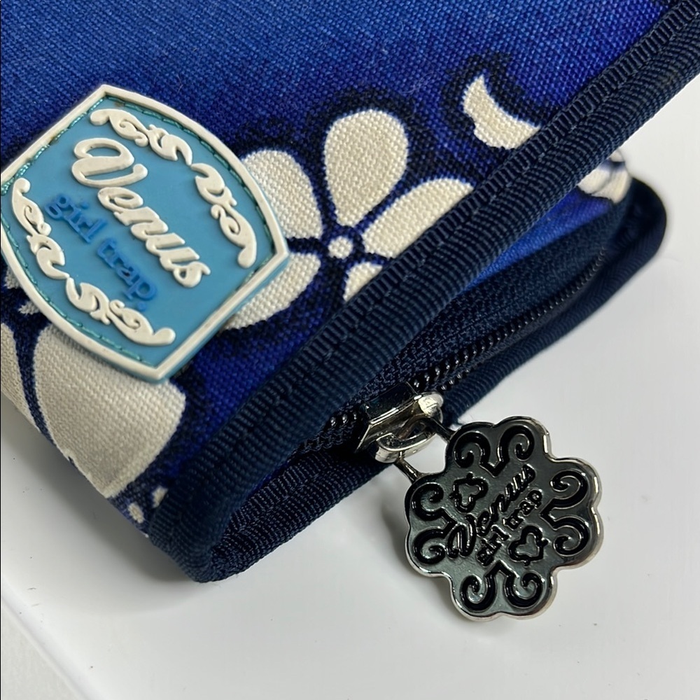 VENUS Blue Floral Wallet
